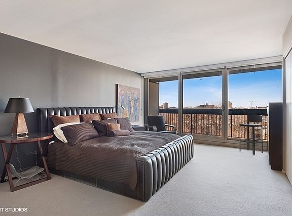 5th image of 3470 N Lake Shore Dr APT 10C