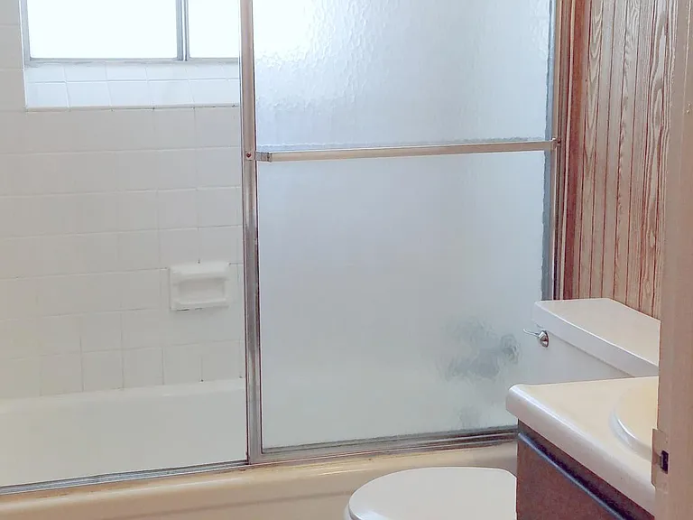 2103 Bartlett St — Photo 11