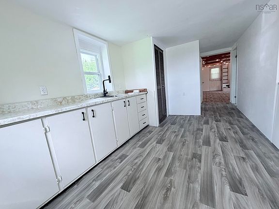 5th image of 45 Lemmon Hill Rd
