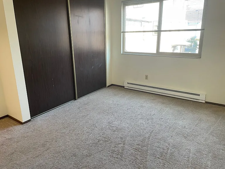 Wingate Apartments — Photo 25