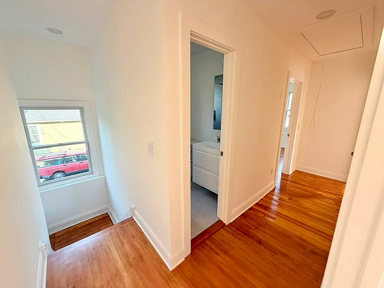 170 Sunnyside Ave — Photo 21