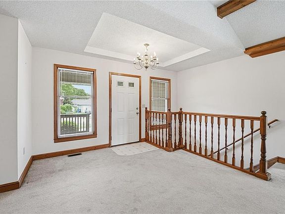 4th image of 6720 N Indiana Ave