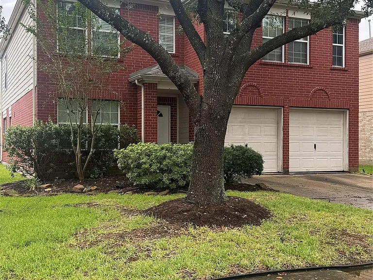 2842 Sandberry Dr — Photo 1