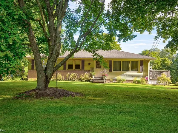 725 Waterloo Rd, Mogadore, OH 44260