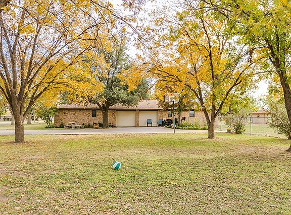 4th image of 5325 Briarwood Dr