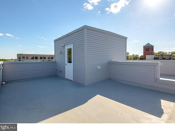 2nd image of 602 Fulton St #C