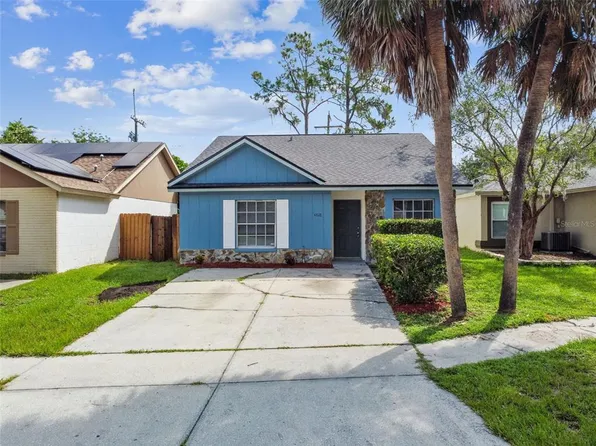 4618 S Country Hills Ct, Plant City, FL 33566