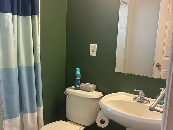 4th image of 1210 Stewart Ave