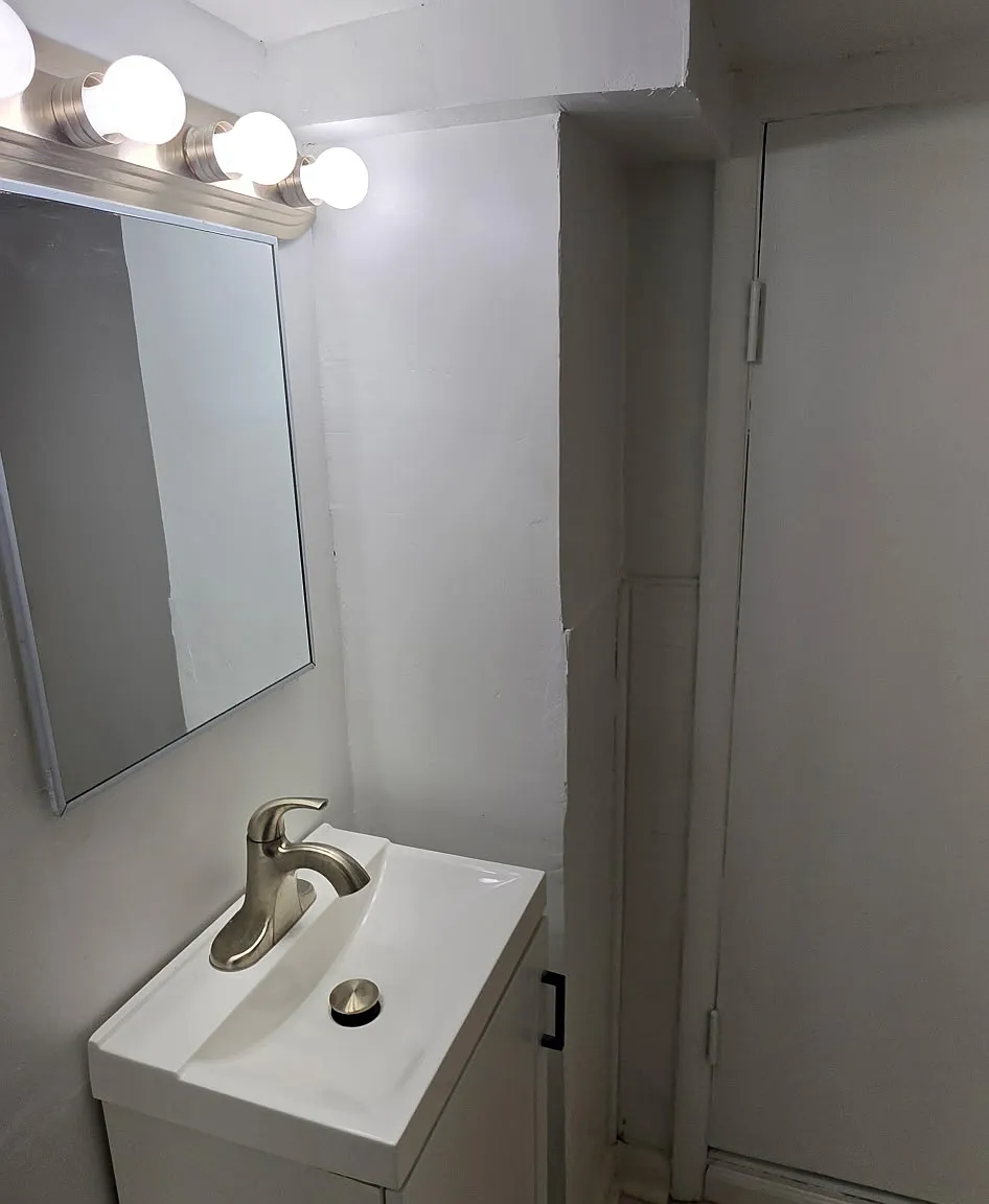 1 bed, $1,075 — Photo 4