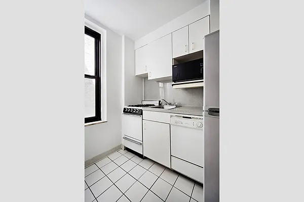 Sold by Stribling | media 4