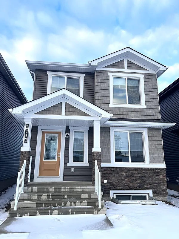 3 bed, 2.5 bath, 1700 sqft, $2,200 — Photo 1