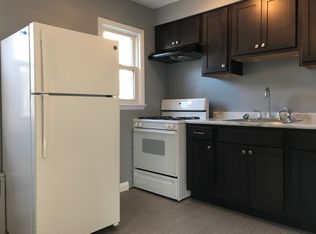 2952 N 76th St APT 2, Milwaukee, WI 53222