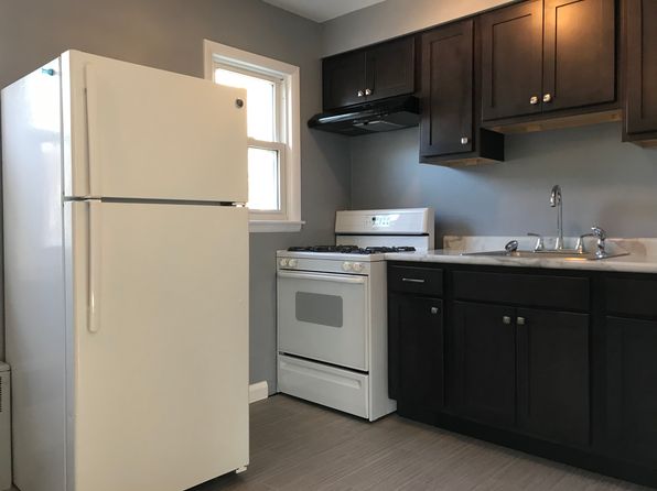 2952 N 76th St APT 2