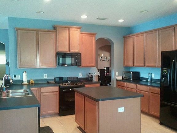 2nd image of 2258 Holly Pine Cir
