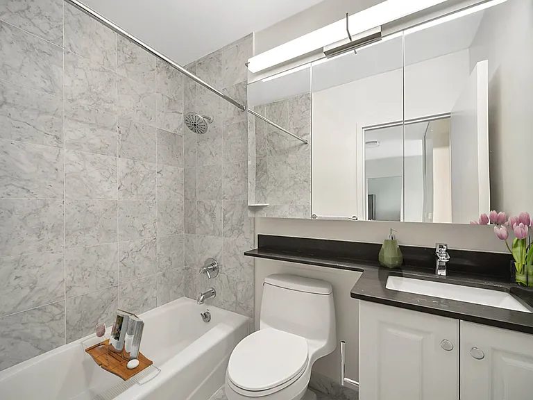 401 E 80th St #28E — Photo 6