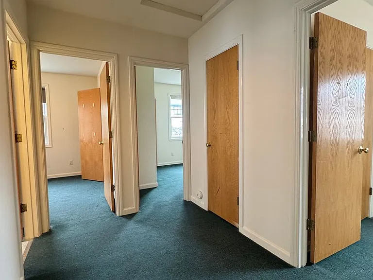 2527 Piedmont Ave #C — Photo 7