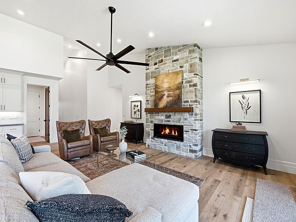 3rd image of 1373 Sage Way #47