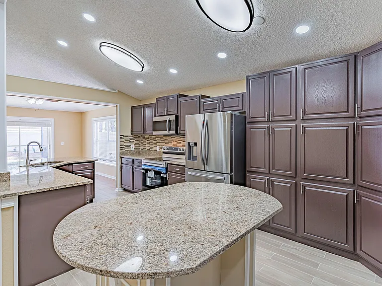 11318 Carabelee Cir — Photo 7