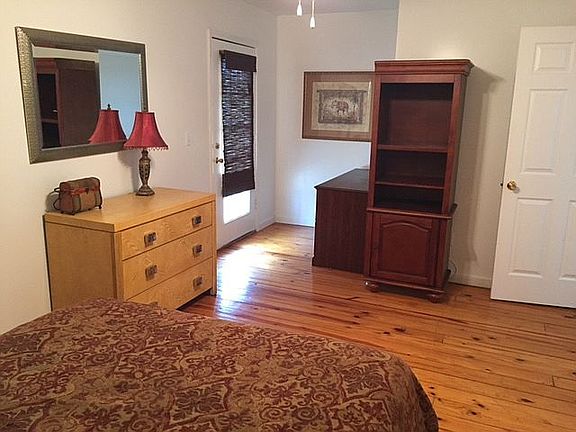 2nd image of 300 Abernathy Dr