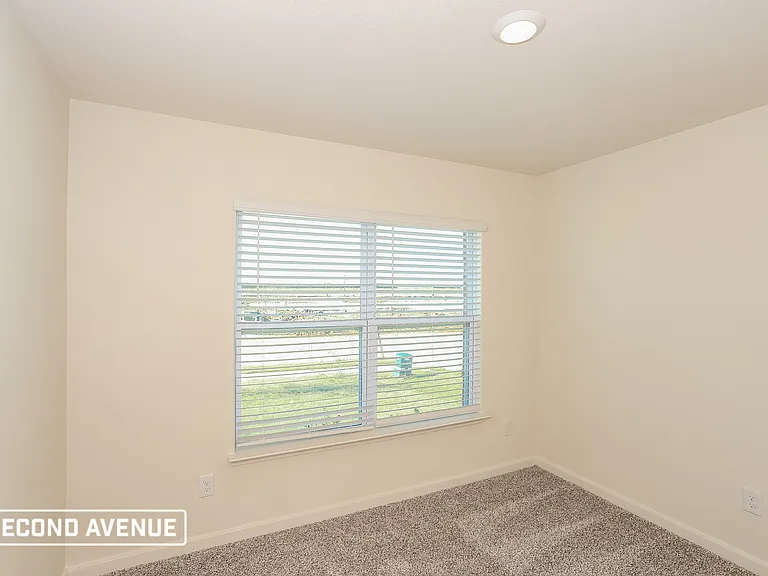 519 Bennie Leonard St — Photo 14