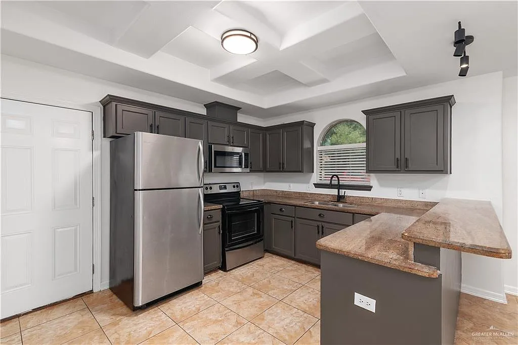 2 bed, 2.0 bath, 1000 sqft, $950 — Photo 4
