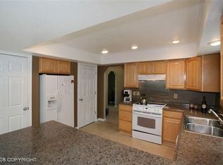 19840 Samalga Cir, Eagle River, AK 99577