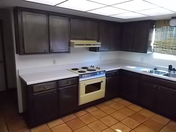 2nd image of 2003 E San Gabriel Dr