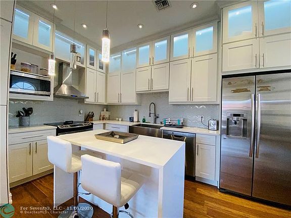 3rd image of 5234 Europa Dr APT F