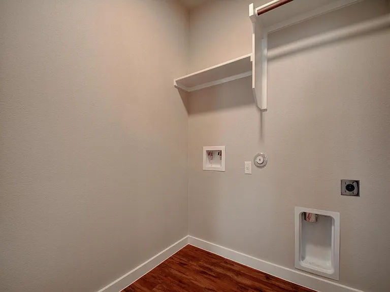 240 Rose Dr #A — Photo 25