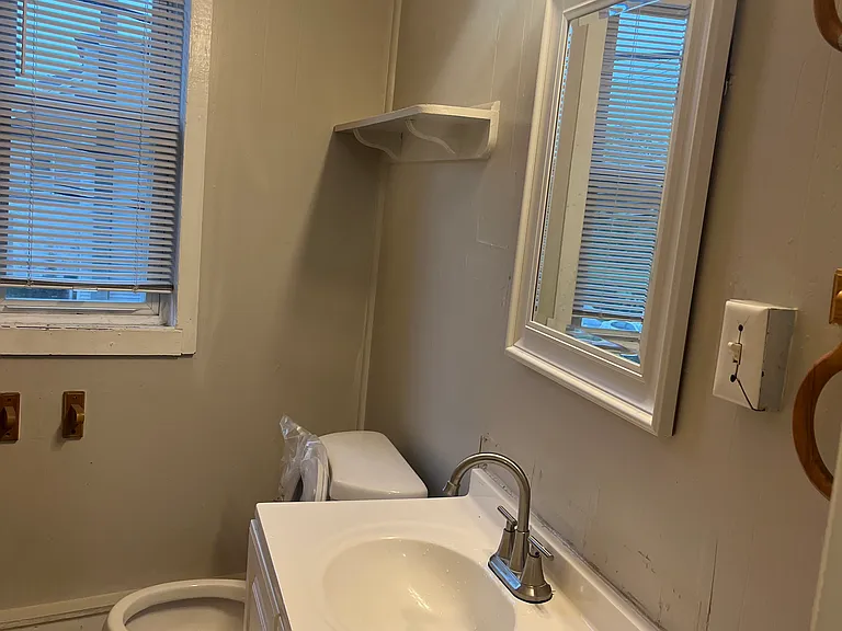 78 Hawkins St #A — Photo 7