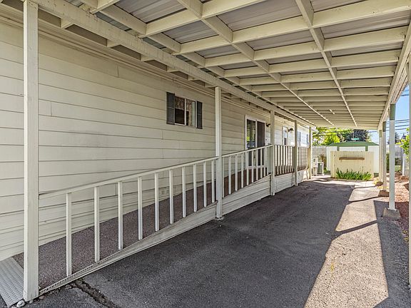 4th image of 3500 Summers Ln Unit 28
