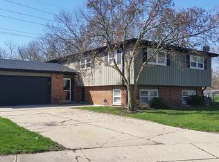 1812 N Yale Ave, Arlington Heights, IL 60004
