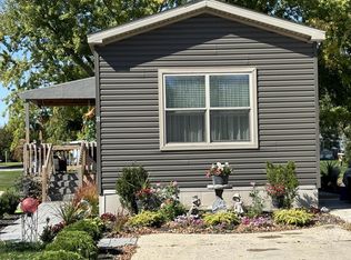 31 Bluebird Rdg, Watertown, WI 53098