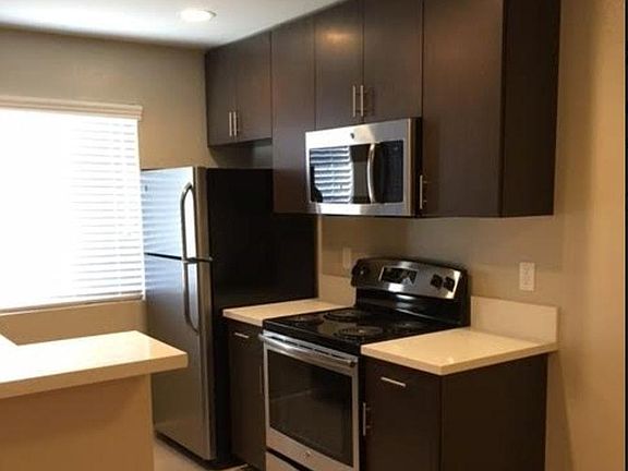 2nd image of 4454 Dawson Ave APT 5