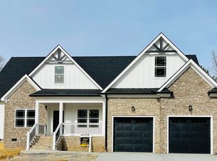 213 Twelve Oaks Dr, Rock Spring, GA 30739