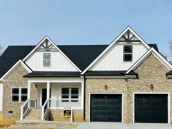 213 Twelve Oaks Dr, Rock Spring, GA 30739