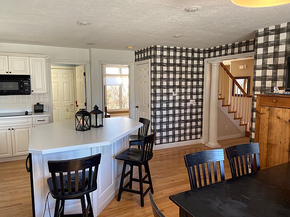 3rd image of 1510 Lundahl Ct
