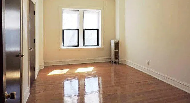 7444 N. Seeley — Photo 10