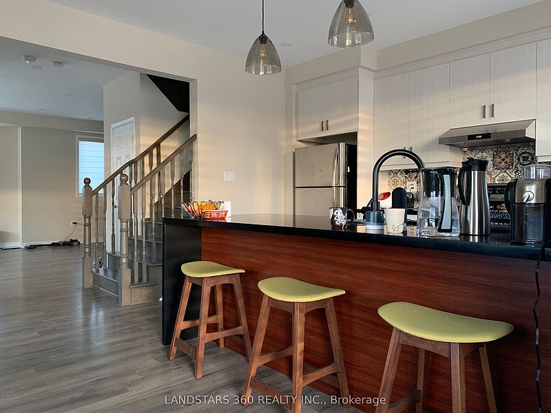 Markham Townhouse for rent - 4 Bedrooms — photo 4