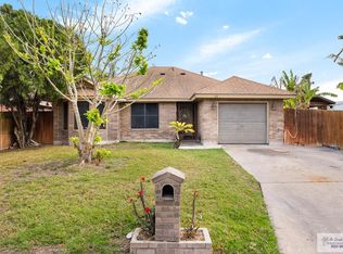 7121 Laguna Madre Dr, Brownsville, TX 78526