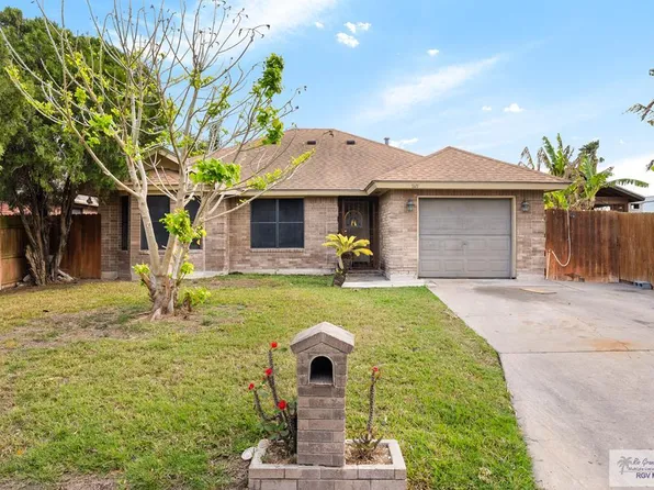 7121 Laguna Madre Dr, Brownsville, TX 78526