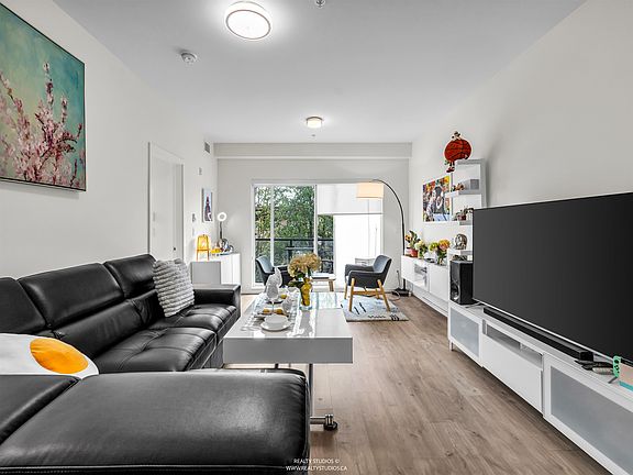 3rd image of 6283 Kingsway Ave #226
