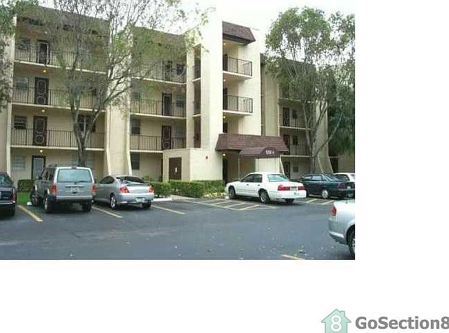1st image of 9420 Poinciana Pl APT 415