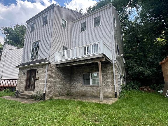 2nd image of 68 Saint Michael St