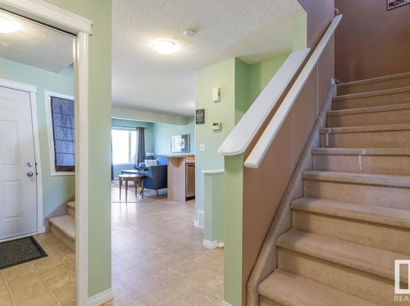 395 Summerton Cres, Strathcona County, AB T8H 2V3