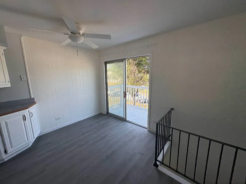 3 bed, 1000 sqft, $2,500 — Photo 3