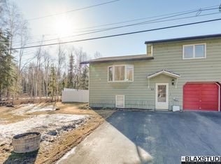 22 Steelhead Rd, Fairbanks, AK 99709