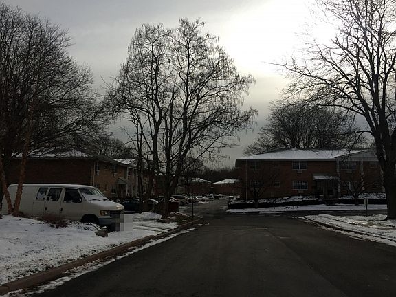 5th image of 21 Valley Ave