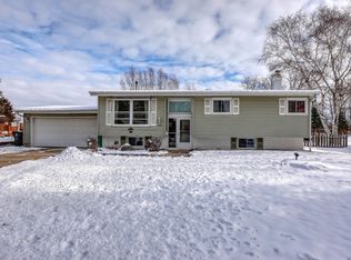 284 S Oakwood Blvd, Hustisford, WI 53034
