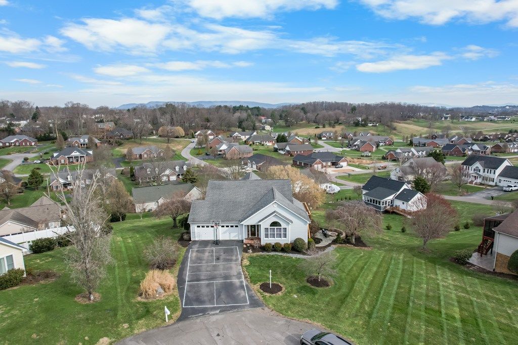 19050 Sterling Dr, Abingdon, VA - View 2